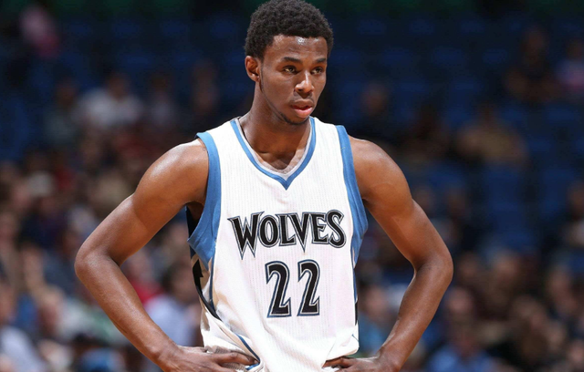 国内首个残疾人铁人三项赛事开赛（全国首届残疾人铁人三项赛正式开赛）