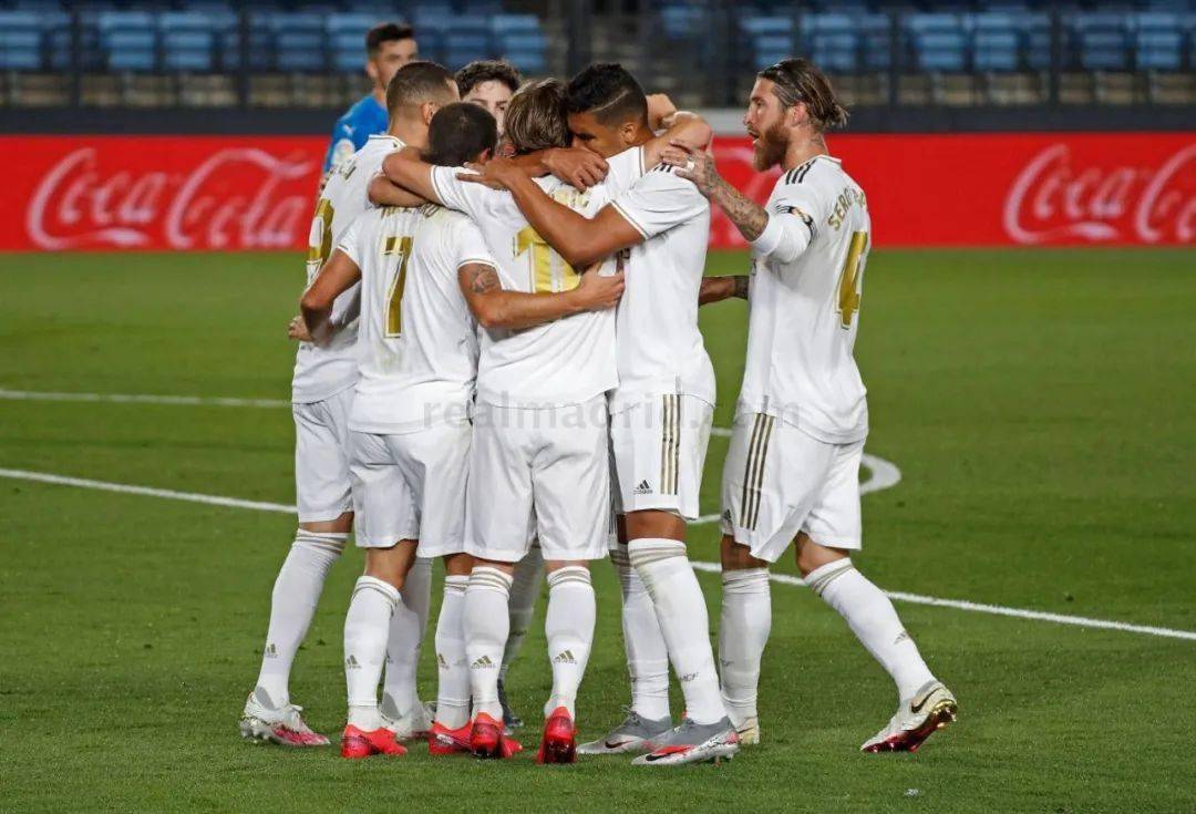 卖奖杯、卖主力、等收购，破产后的球队何去何从（从卖奖杯到甩卖主力，破产后的球队路在何方）