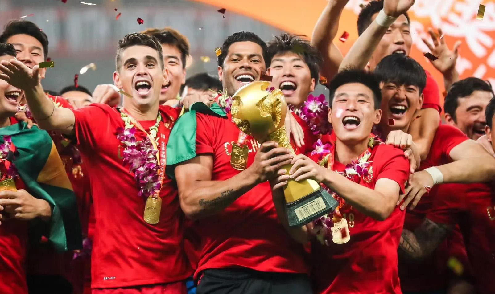 篮球勇士球星单场命中三分刷新纪录（勇士球星单场三分命中数改写纪录）