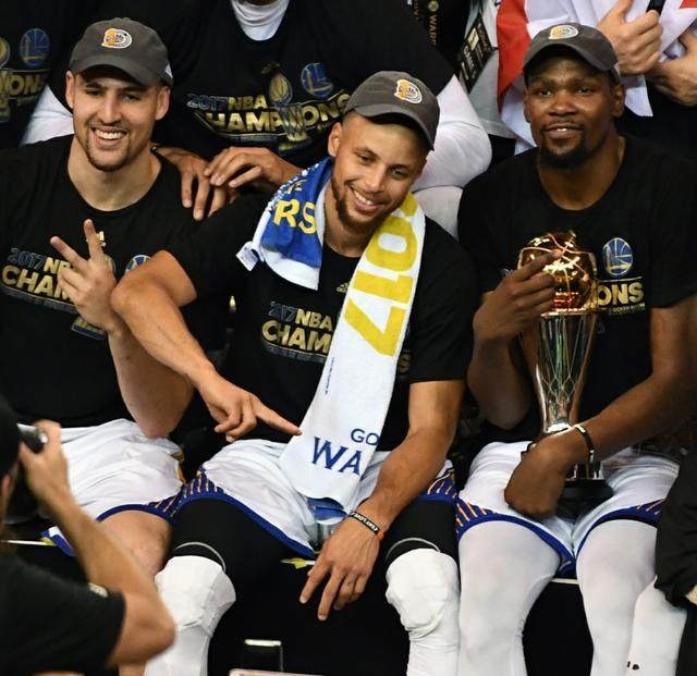 近3场不胜0进球，旧将：那不勒斯踢成那样是想赶走孔蒂（近三战不胜且零进球，旧将质疑：那不勒斯这踢法像在逼走孔蒂）